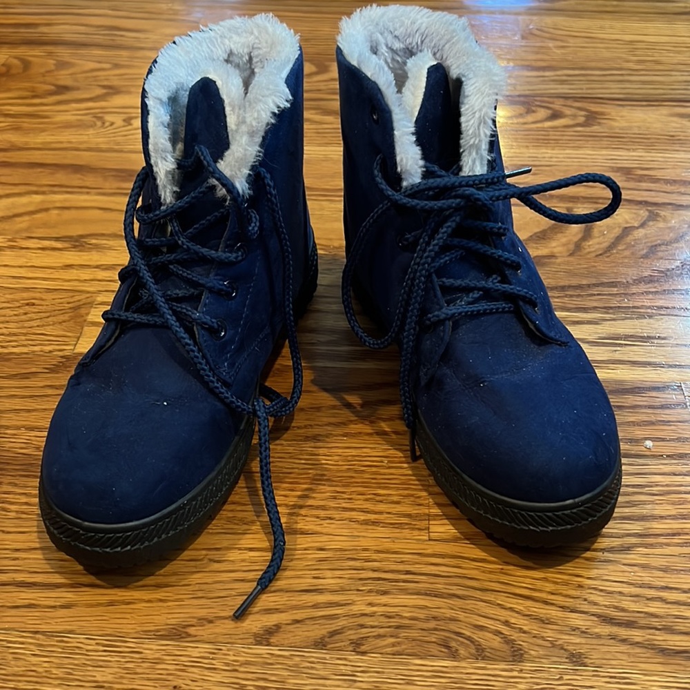 SQL Faux Fur Suede Winter Boots Size 37.